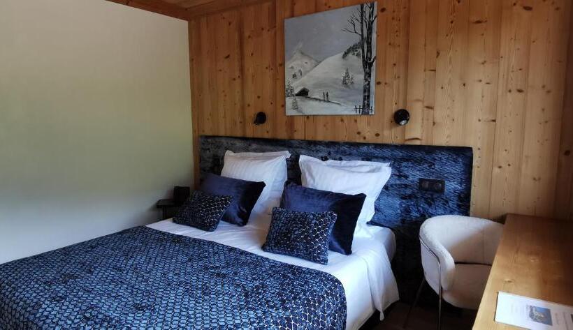 酒店 Hôtel Chalet Les Ecureuils Restaurant, Sauna & Spa Garage
