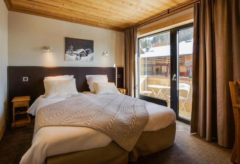 酒店 Hôtel Chalet Les Ecureuils Restaurant, Sauna & Spa Garage