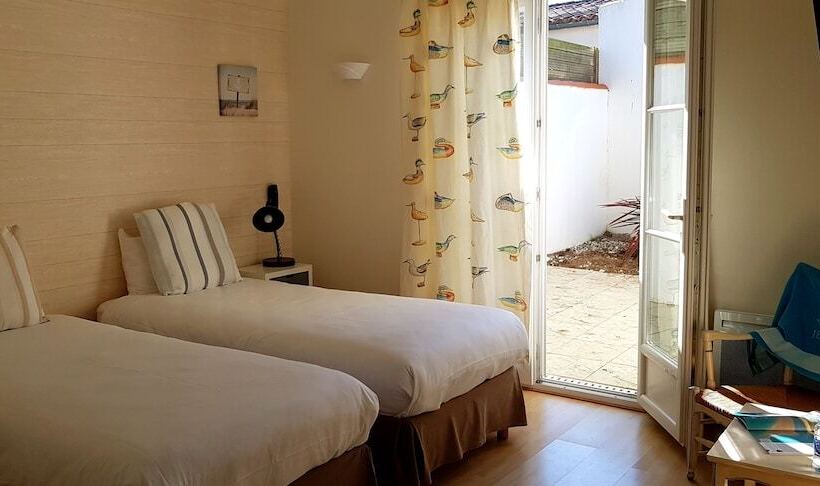 هتل Hôtel Jerodel