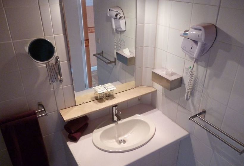 Отель Hôtel Le Floreal