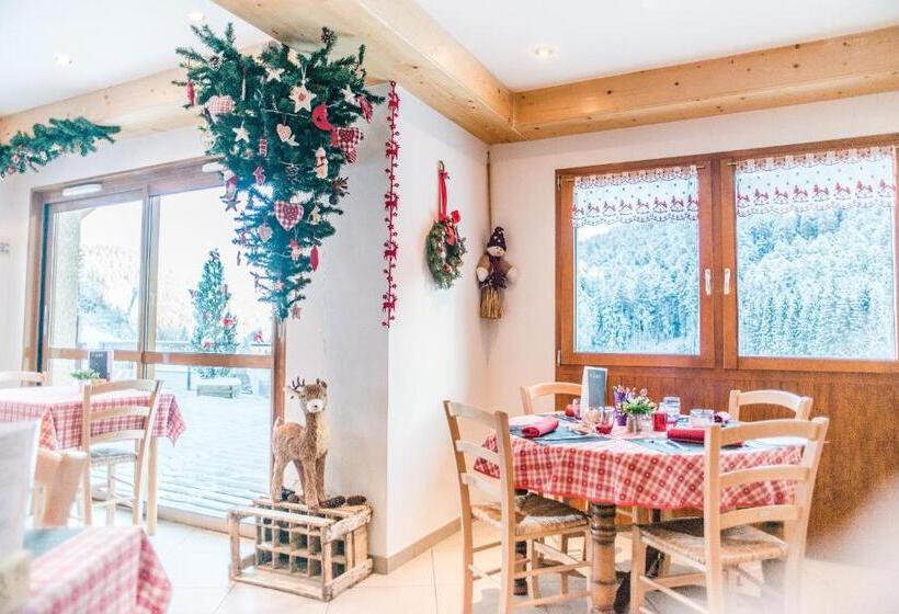 בית מלון כפרי Hôtel Le Vétiné