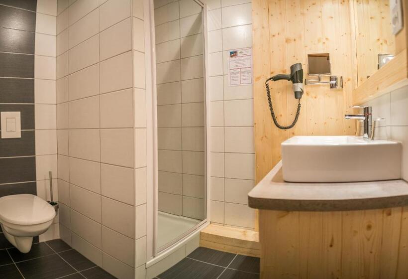 בית מלון כפרי Hôtel Le Vétiné