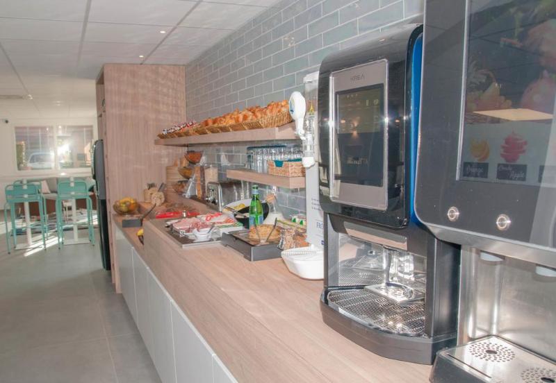 هتل Kyriad Montpellier Ouest St Jean De Védas   A709