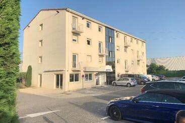 هتل Kyriad Montpellier Ouest St Jean De Védas A709