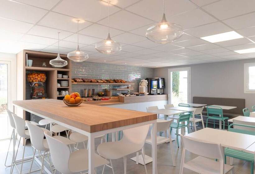 هتل Kyriad Montpellier Ouest St Jean De Védas   A709