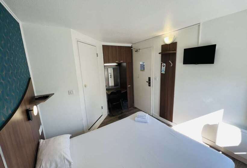 בית מלון כפרי Kyriad Direct Val De Reuil