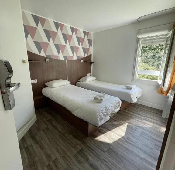 בית מלון כפרי Kyriad Direct Val De Reuil