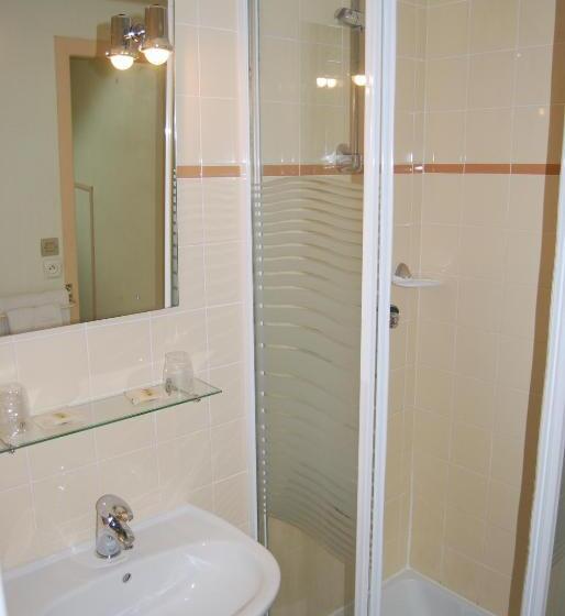 בית מלון כפרי Le Bretagne   Hôtel