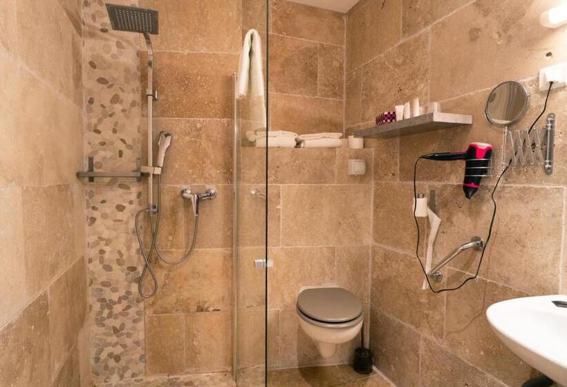 فندق Le President Gare Nimes Pont Du Gard