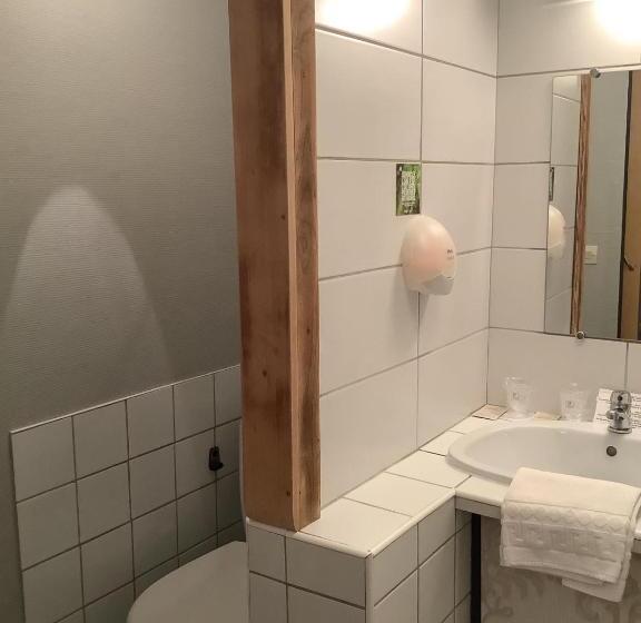 هتل Logis Hôtel Restaurant La Borie
