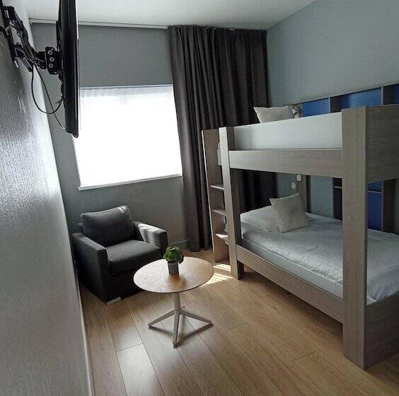 ホテル Les Fregates