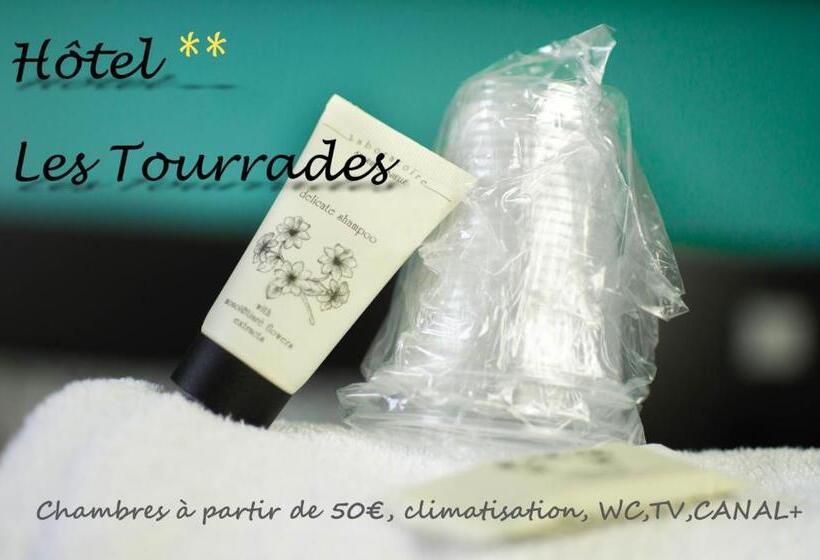 هتل Les Tourrades