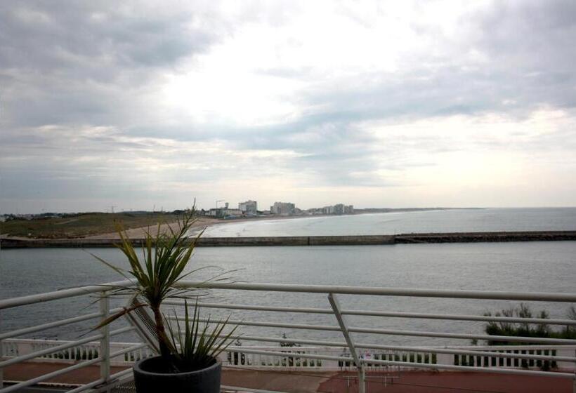 فندق Sea View