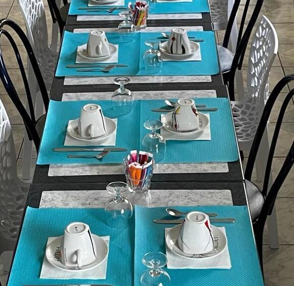 فندق على الطريق Europe