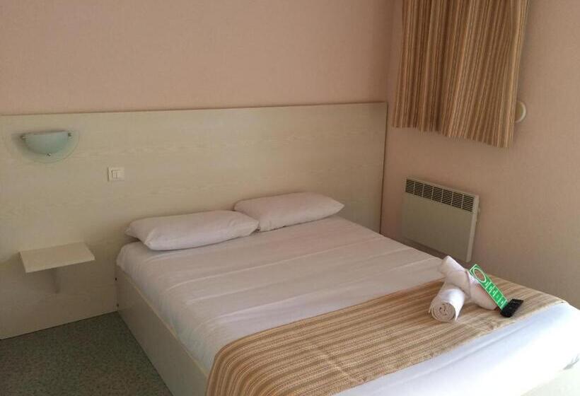 فندق على الطريق Europe