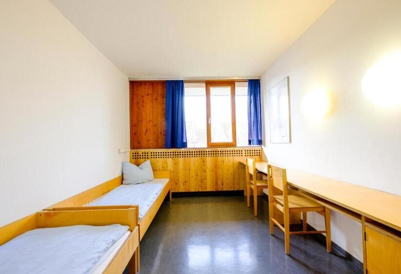 Общежитие Internationales Jugendgästehaus Dachau