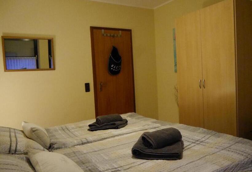 تختخواب و صبحانه Pension Heideweg