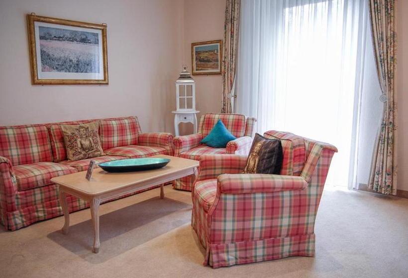 تختخواب و صبحانه Villa Adolphine