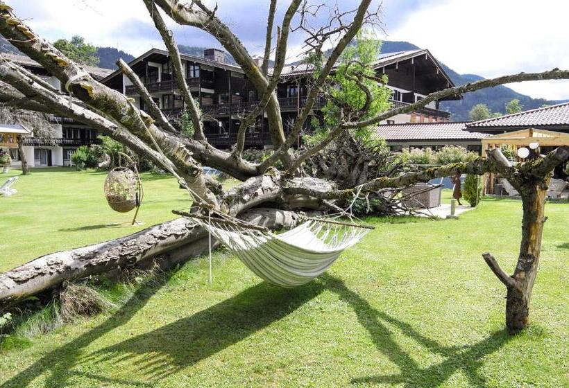 تختخواب و صبحانه Villa Adolphine