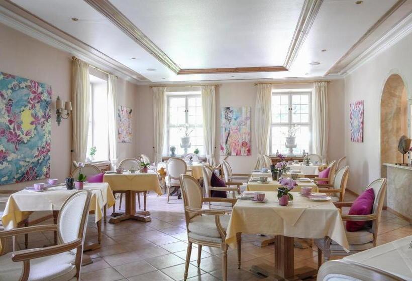 تختخواب و صبحانه Villa Adolphine