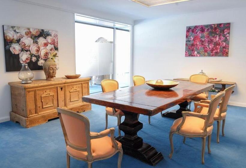 تختخواب و صبحانه Villa Adolphine