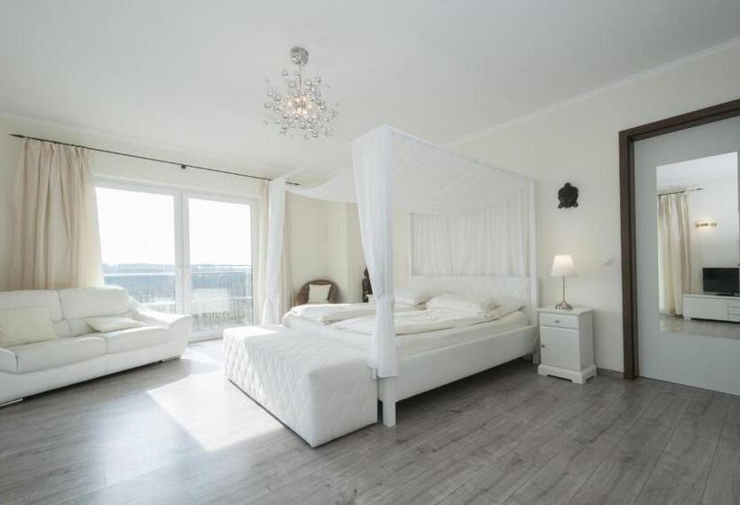 مبيت وإفطار Villa Altes Land