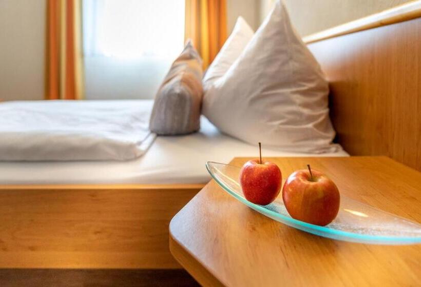 ホテル Goldener Pfropfenzieher