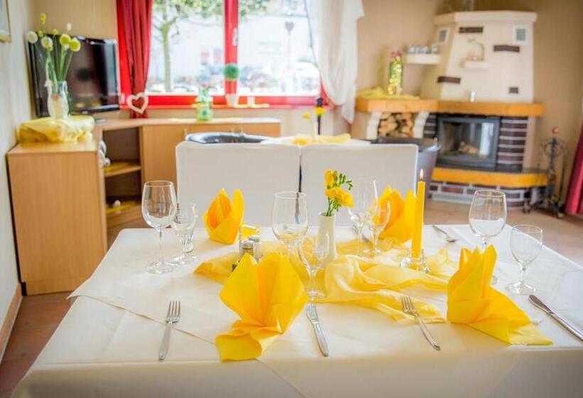 酒店 Gäste Und Seminarhaus Uckerwelle