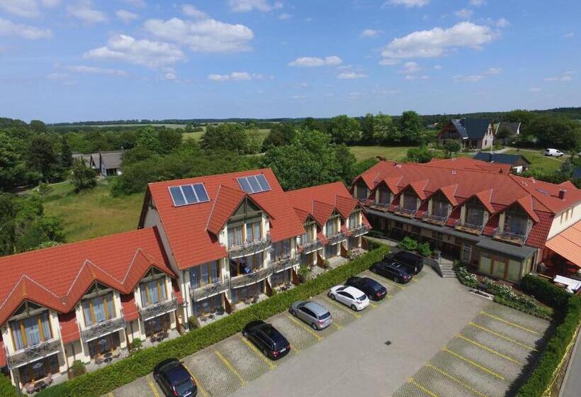 هتل Landhaus Am Grün