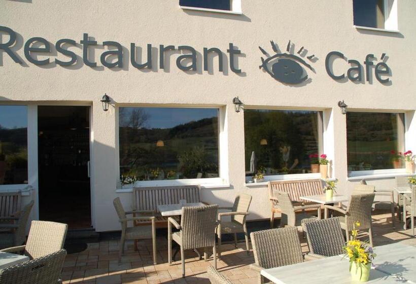 ホテル Ferienwohnungen Cafe Maarblick