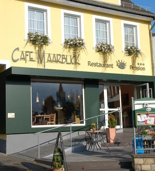 ホテル Ferienwohnungen Cafe Maarblick