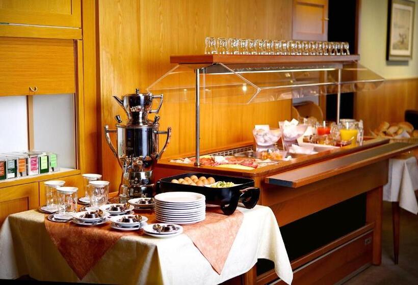هتل Restaurant Wanders