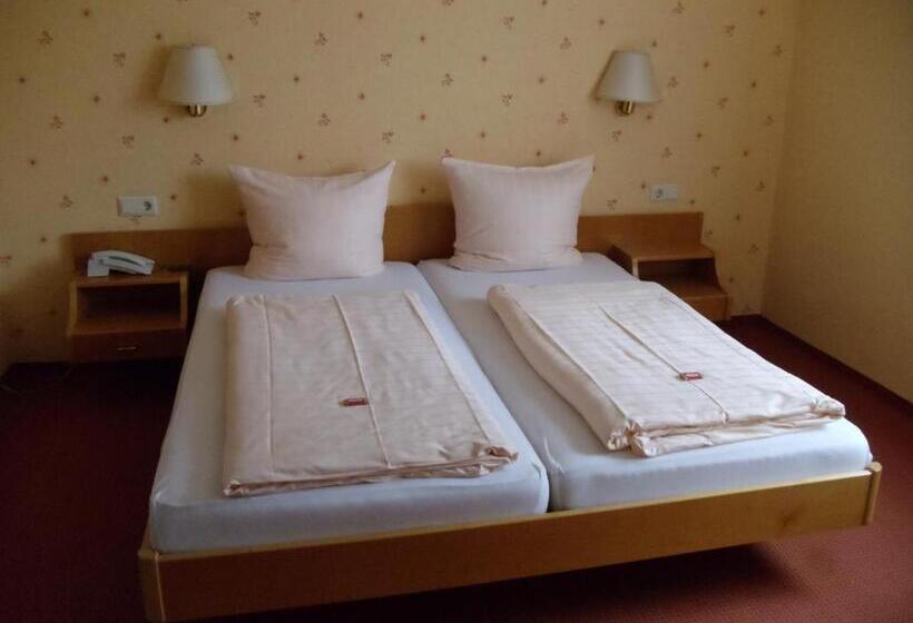 ホテル Restaurant Weisbrod