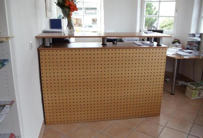 ホテル Restaurant Weisbrod