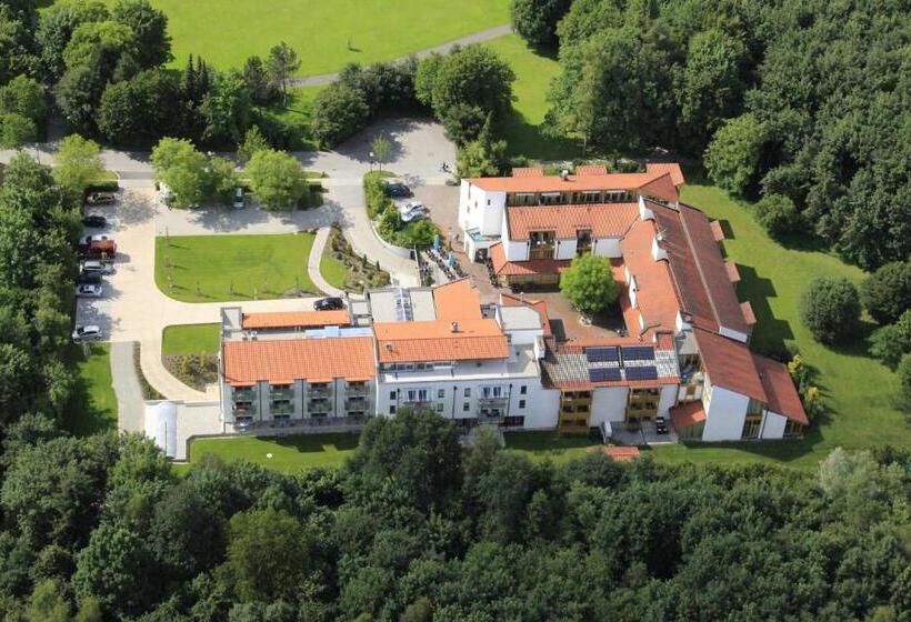 هتل Und Appartementhof Waldeck