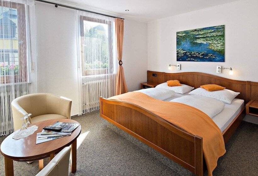 בית מלון כפרי Weinhaus Weis