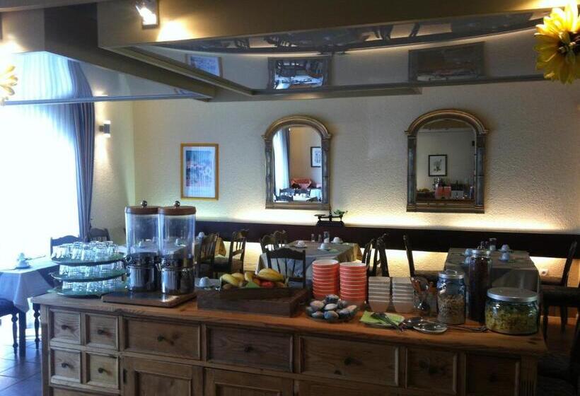 Tauberhotel Kette