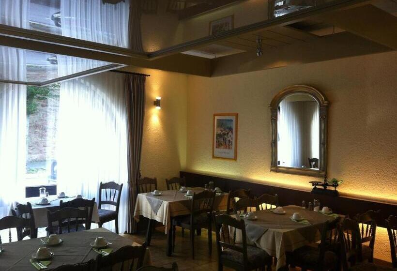 Tauberhotel Kette