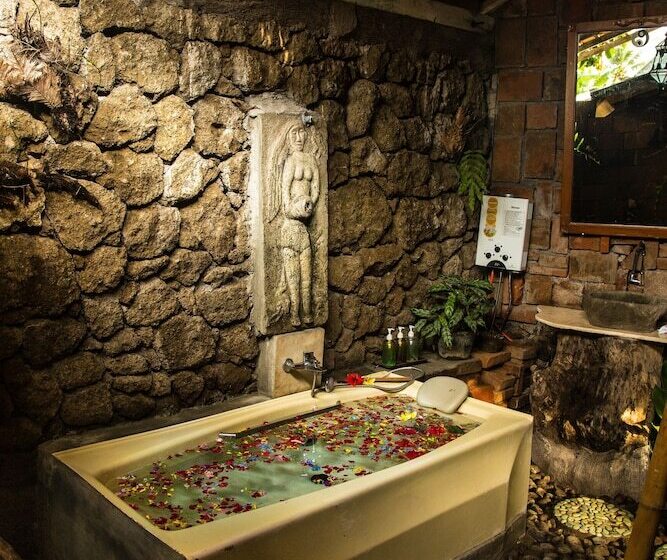 Общежитие Santhiku Hotel, Villas, Yoga & Spa
