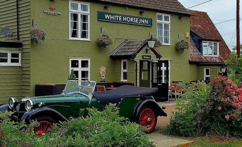 تختخواب و صبحانه The White Horse Inn