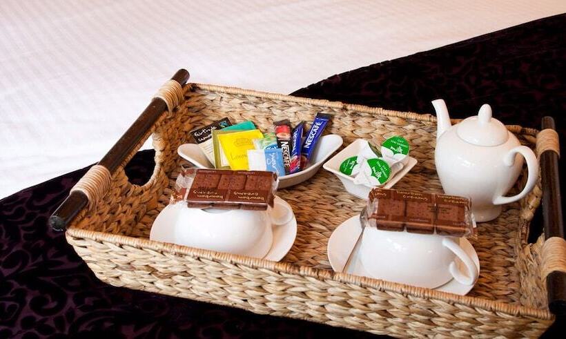 مبيت وإفطار Willow Cottage