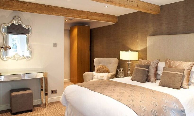 مبيت وإفطار Willow Cottage