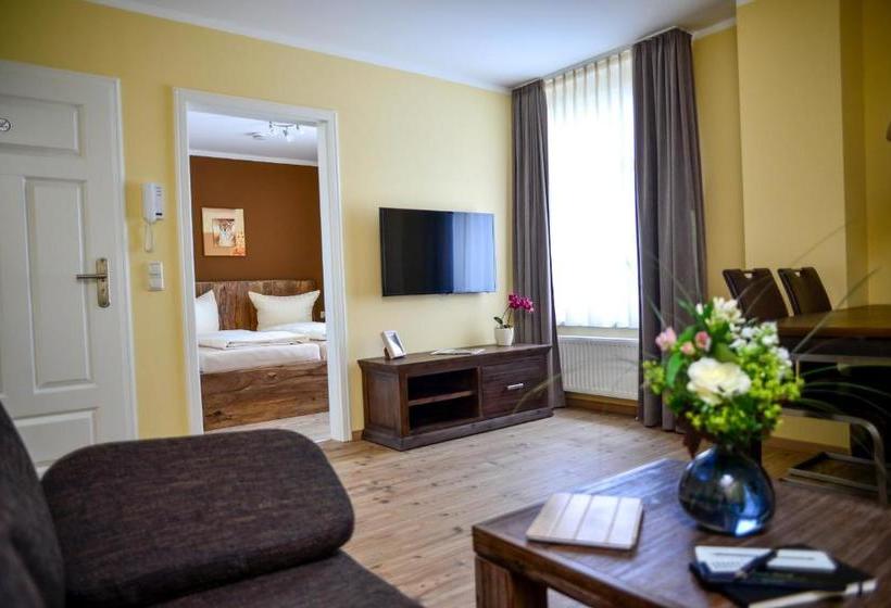 هتل Apartment Central Am Zoo