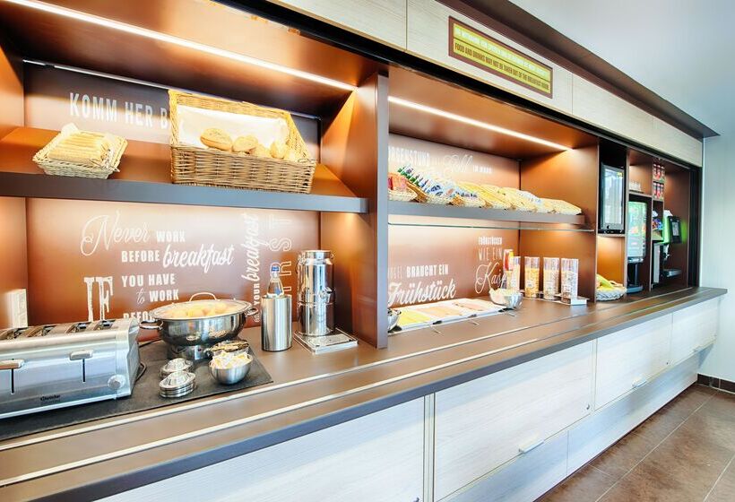 B&b Hotel Baden Airpark