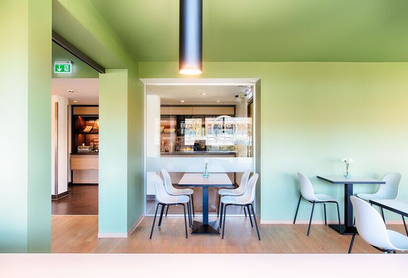 B&b Hotel Baden Airpark