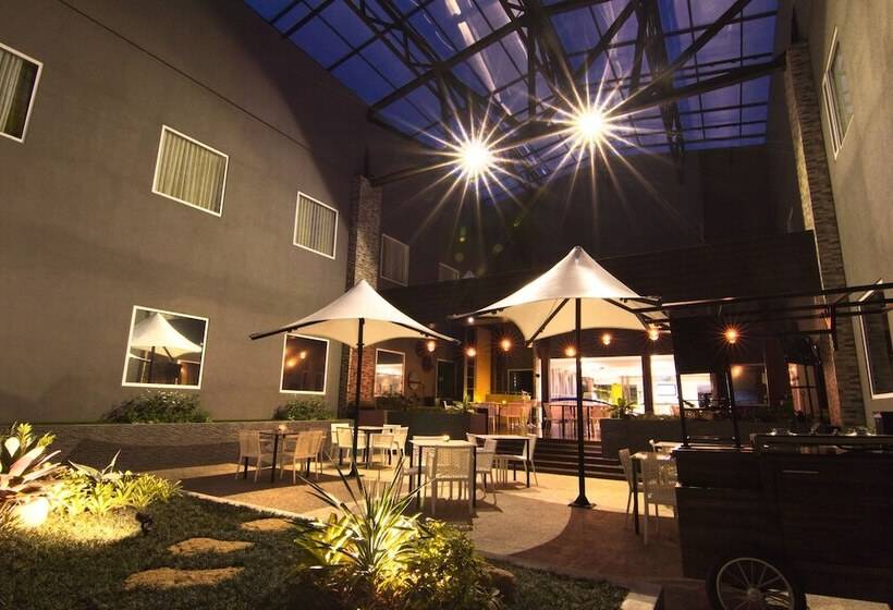 Fotos del hotel Bonnet Hotel Surabaya:  31