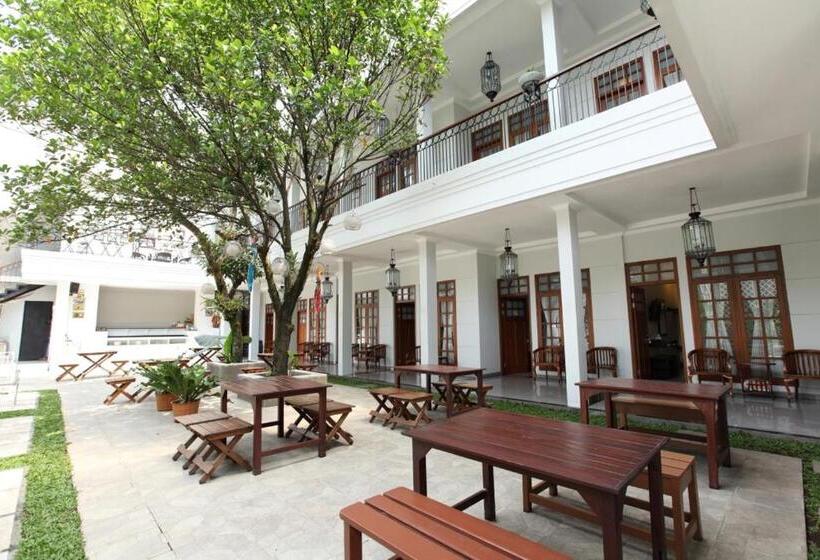 Fotos del hotel De Halimun Guest House:  3