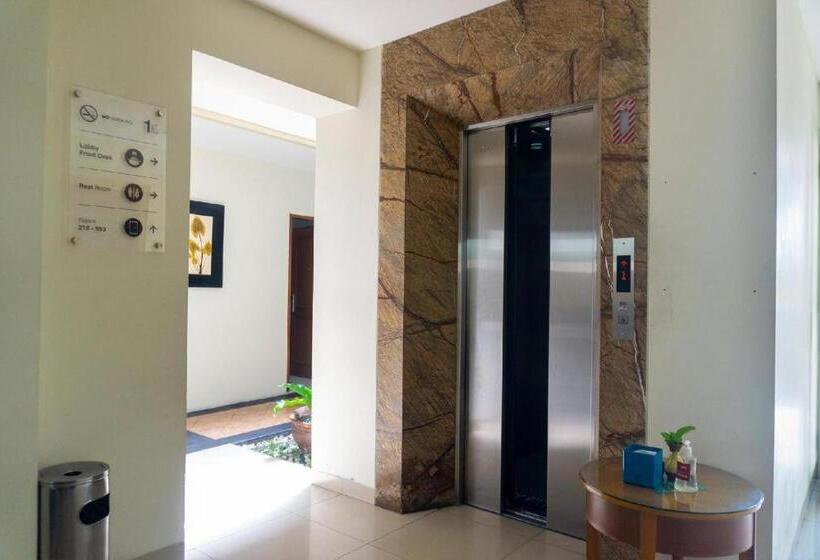 Fotos del hotel Emersia Malioboro:  29