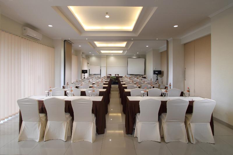 Fotos del hotel Emersia Malioboro:  9