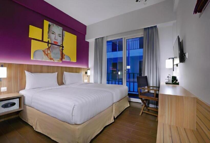 Fame Hotel Sunset Road